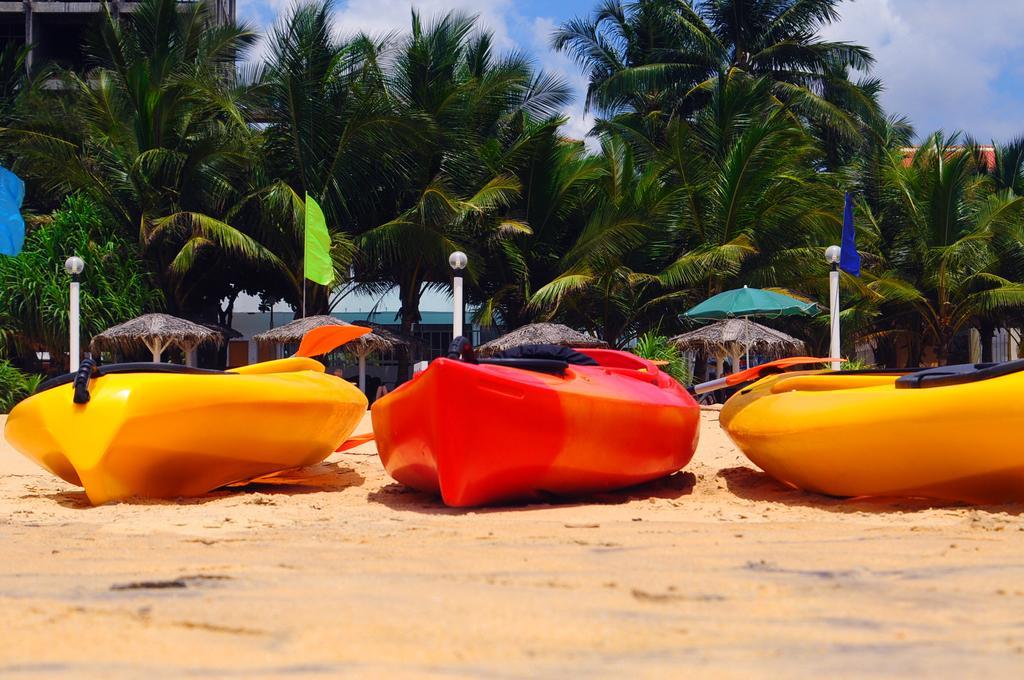 Lanka Beach Hotel Ettukala Bagian luar foto
