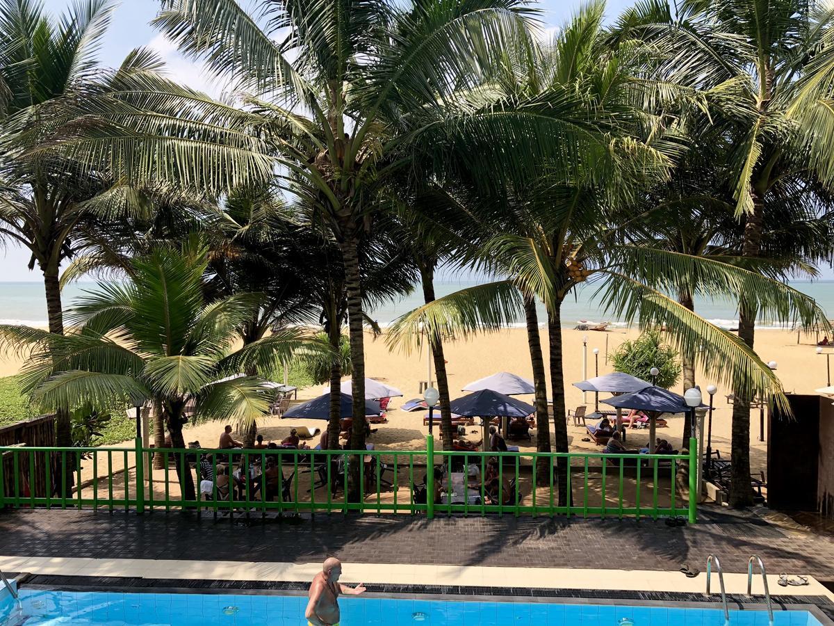 Lanka Beach Hotel Ettukala Bagian luar foto