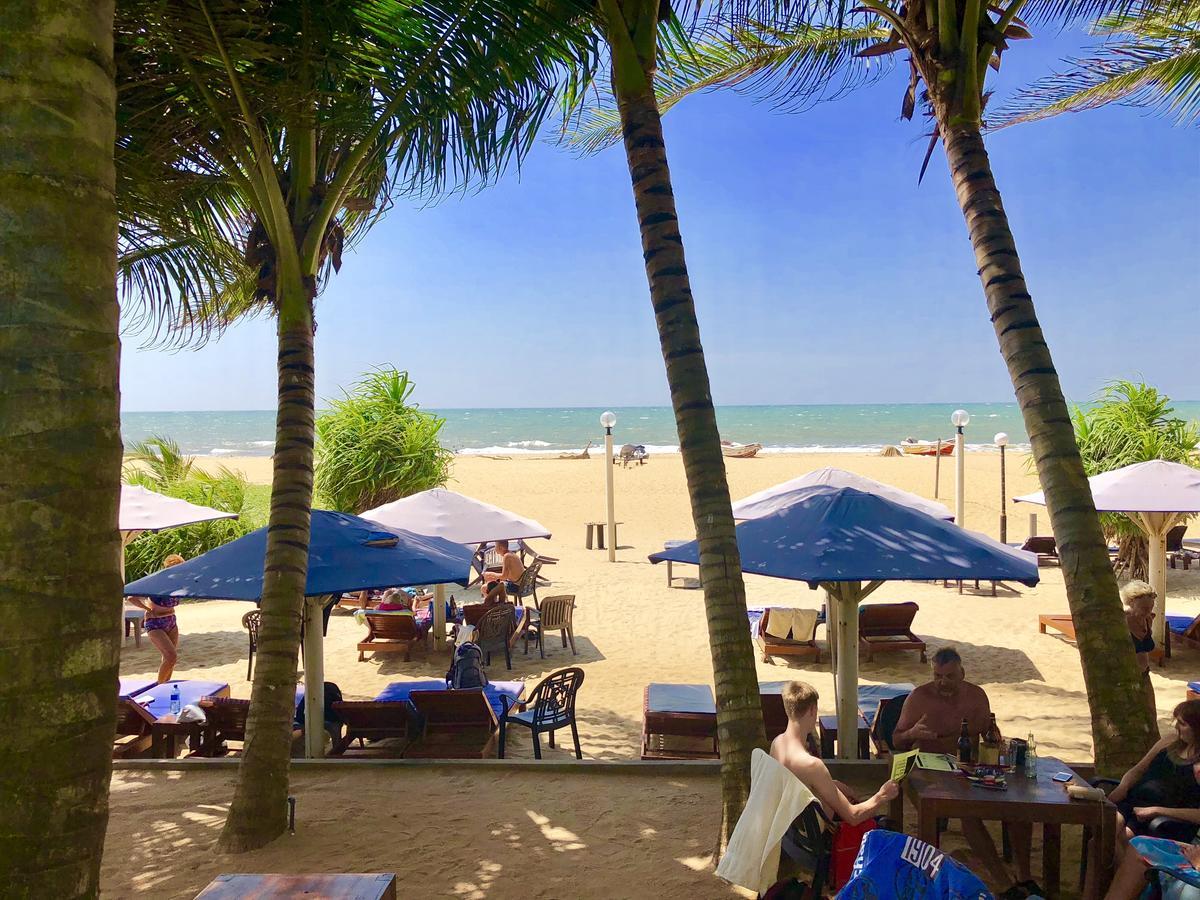 Lanka Beach Hotel Ettukala Bagian luar foto