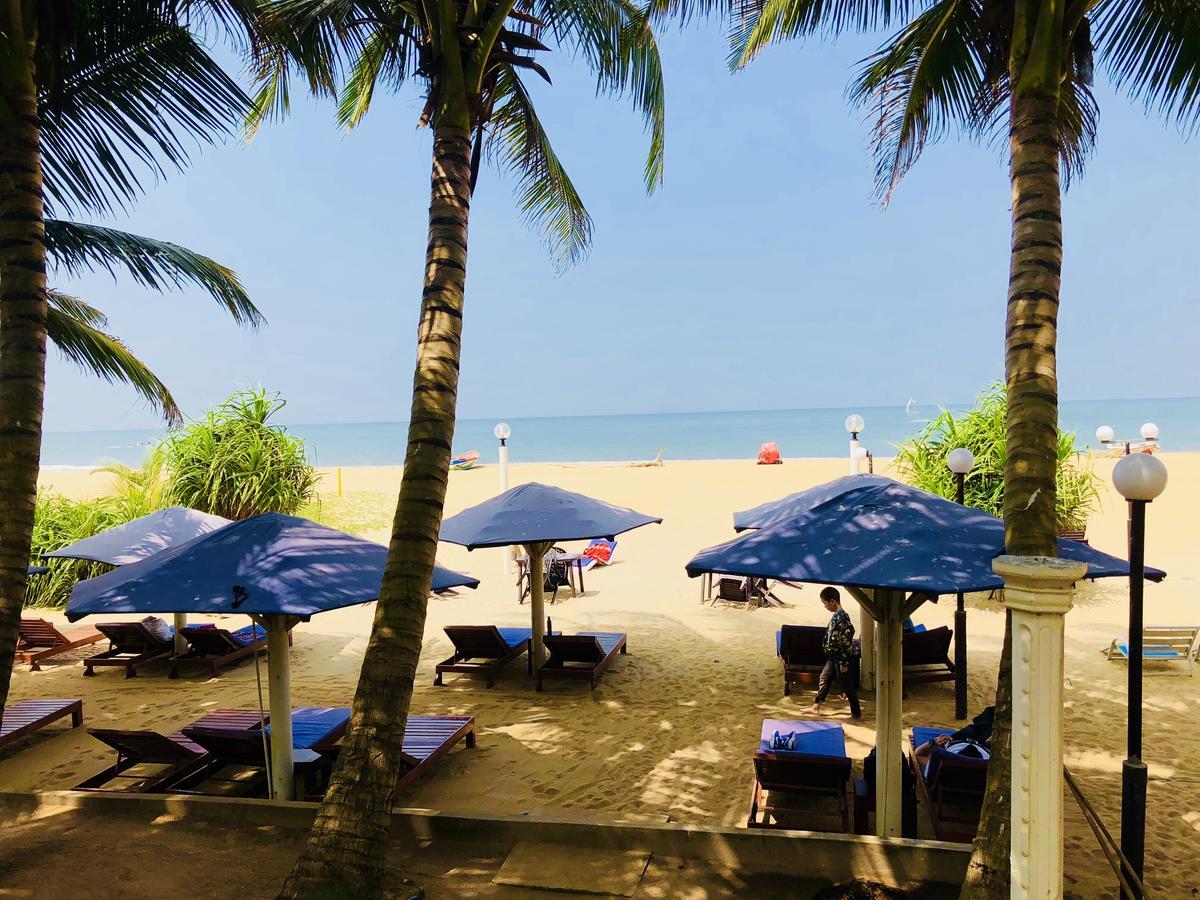 Lanka Beach Hotel Ettukala Bagian luar foto