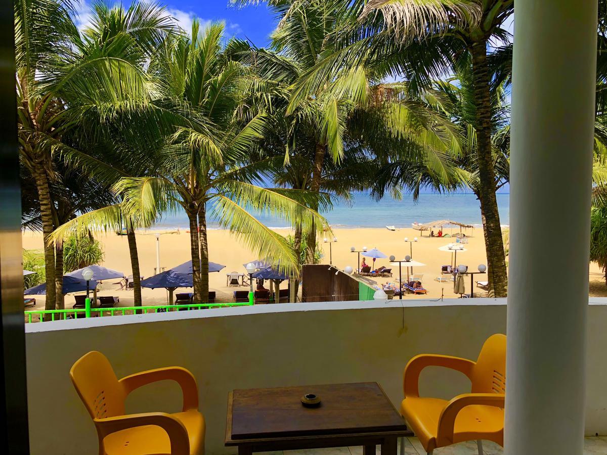 Lanka Beach Hotel Ettukala Bagian luar foto