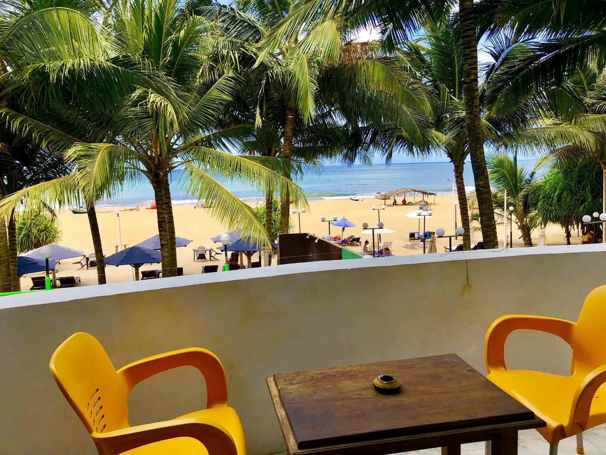 Lanka Beach Hotel Ettukala Bagian luar foto