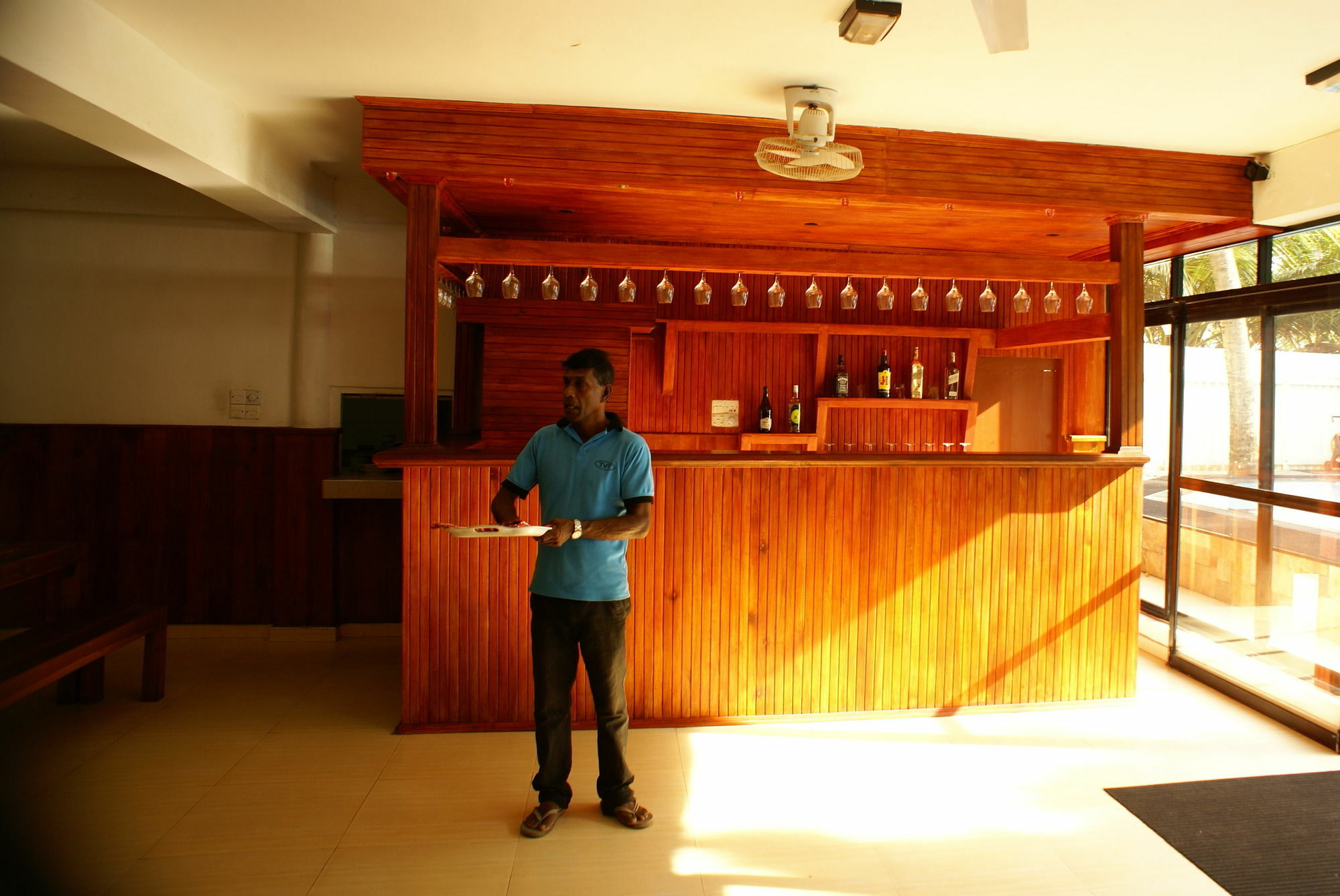 Lanka Beach Hotel Ettukala Bagian luar foto